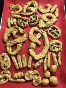 baked paleo soft pretzels